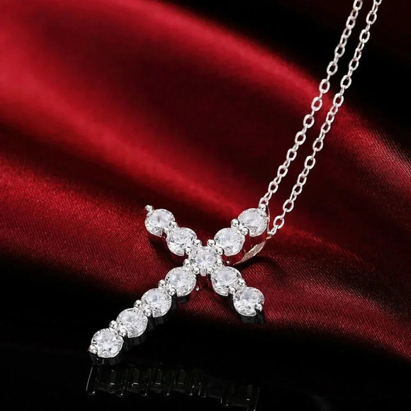 NEW 18K White Gold Diamond Cross Necklace S925 - Picture 8 of 8